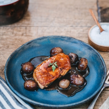 Foie gras poêlé et oignons Borettane confits par Marc VEYRAT
